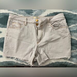 Universal Thread Shorts
